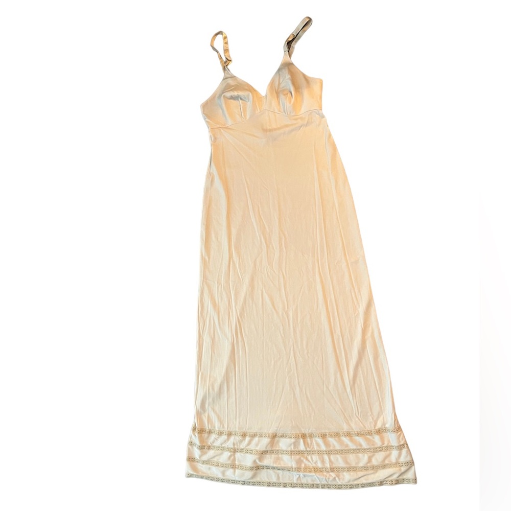 Vtg maxi slip size 36 like new with adjustable straps
